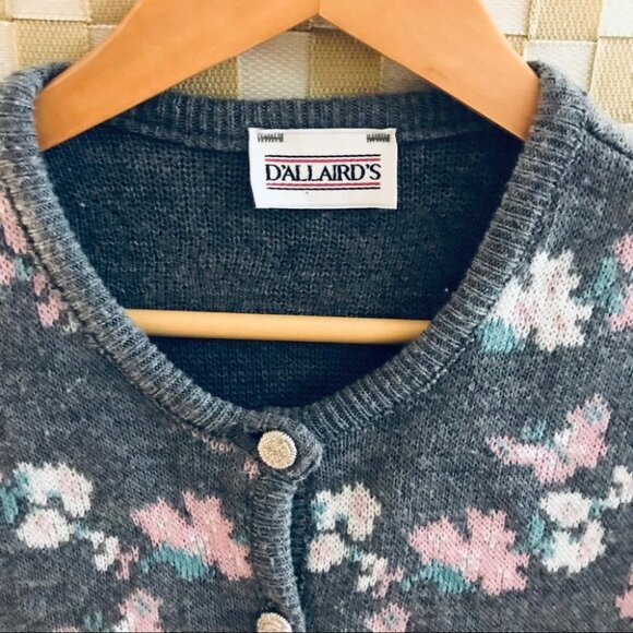 D’allaird’s floral Grandma vintage Grey sweater M - Picture 5 of 12